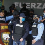 El expresidente de Honduras Juan Orlando Hernández fue detenido este martes en su vivienda de Tegucigalpa por miembros de la Policía Nacional