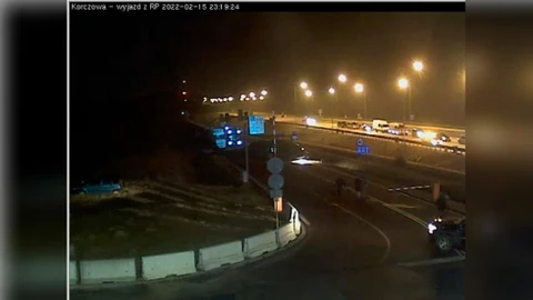 Imagen de una videocámara con un helicóptero aterrizando en la frontera entre Ucrania y Polonia