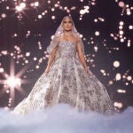 Jennifer Lopez acomo Kat Valdez en "Cásate conmigo"