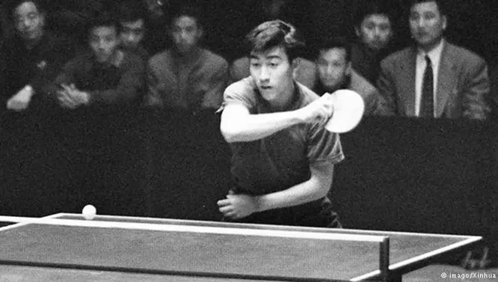 El jugador Zhuang Zedong, tres veces campeón del campeonato del mundo de Tenis de Mesa, se convirtió en el ojo derecho de la esposa de Mao