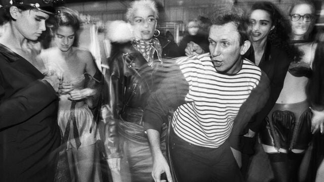 Desfile de Jean Paul Gaultier, colección Barbès, 1984
