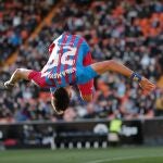 Aubameyang celebró su primer gol con el Barcelona con un mortal