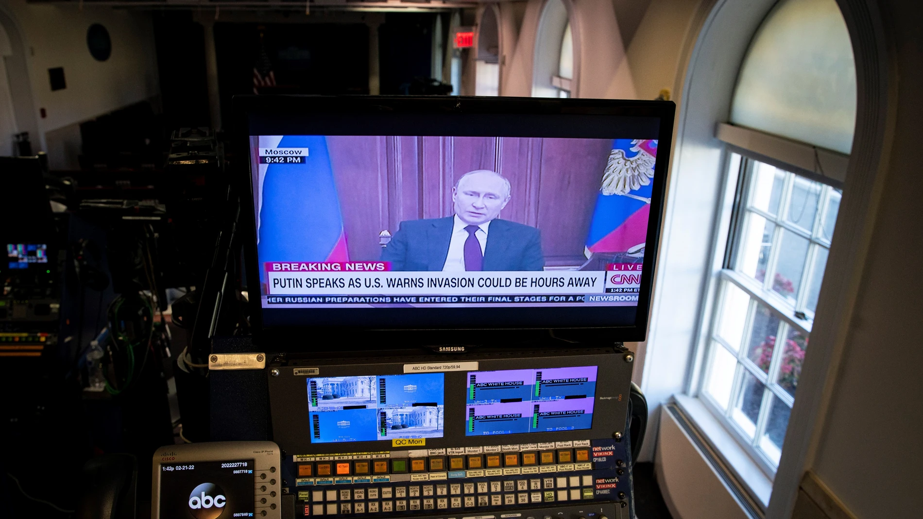 El presidente ruso Vladimir Putin habla durante una conferencia de prensa