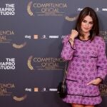 Penélope Cruz posa para los medios a su llegada a la presentación de la película "Competencia oficial", este lunes en Madrid. EFE/Mariscal