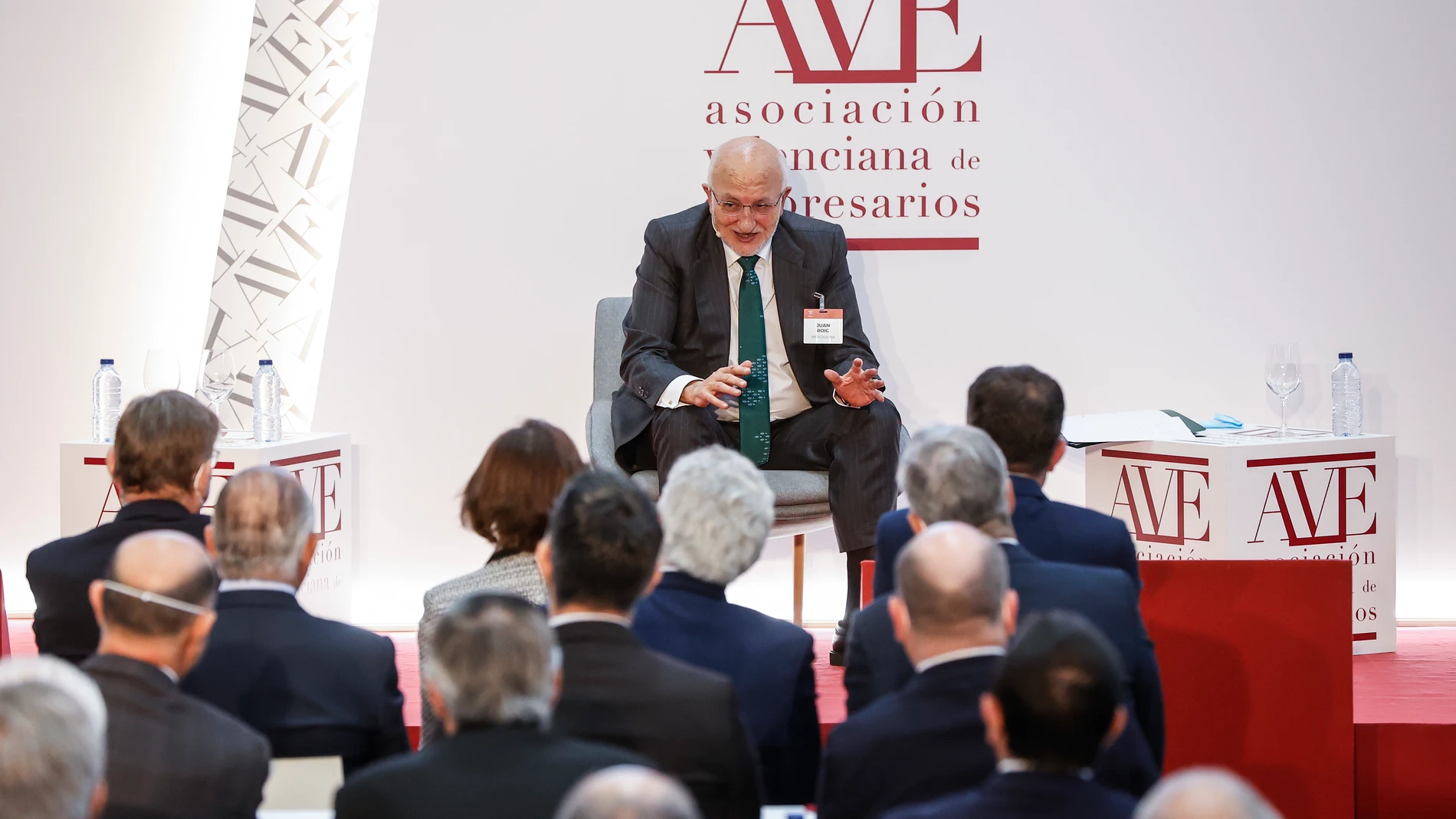 El presidente de Mercadona, Juan Roig, interviene en la clausura de la Asamblea General de la Asociación Valenciana de Empresarios