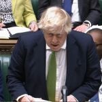 Boris Johnson habla en la Cámara de los Comunes sobre la última situación con respecto a Ucrania.