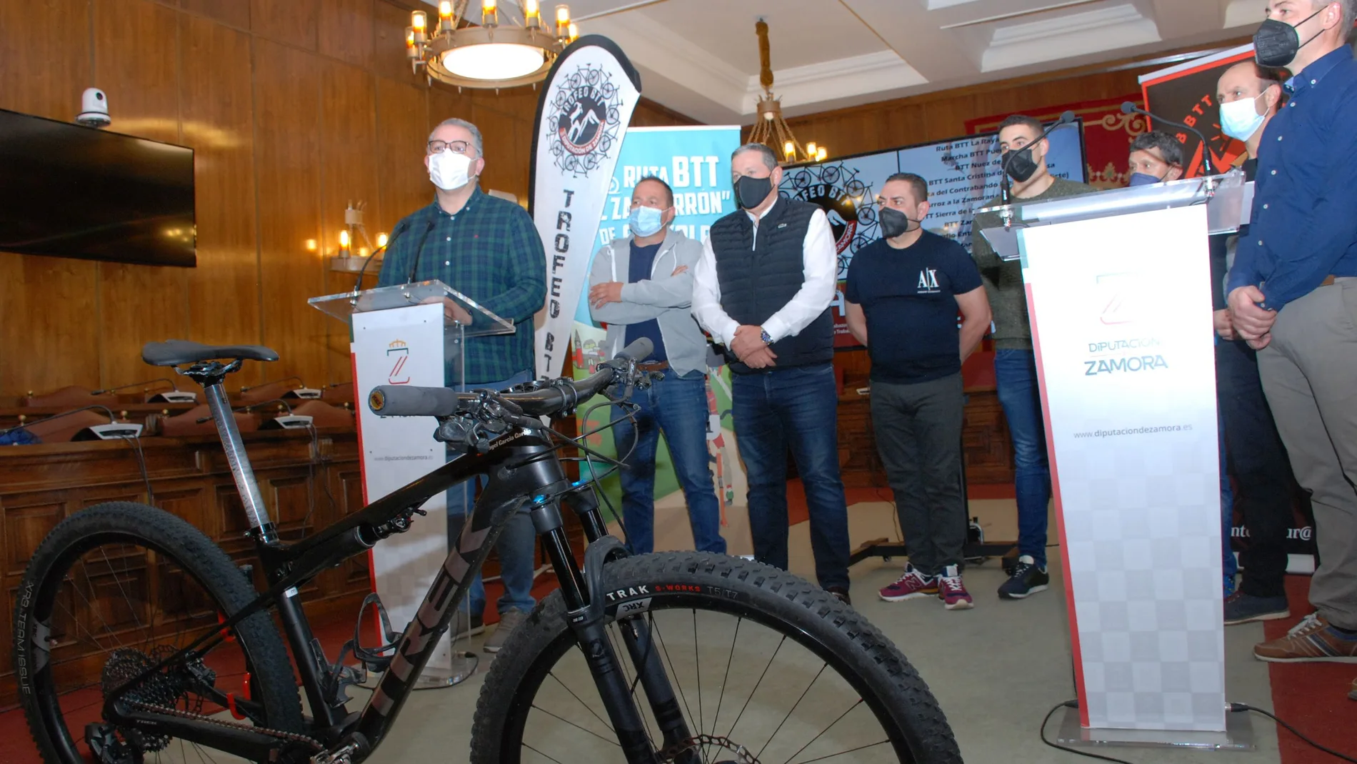 El diputado de Deportes, Jesús María Prada, presenta el III Trofeo BTT de la Diputación de Zamora, que incluye once pruebas, la primera el 6 de marzo en Trabazos