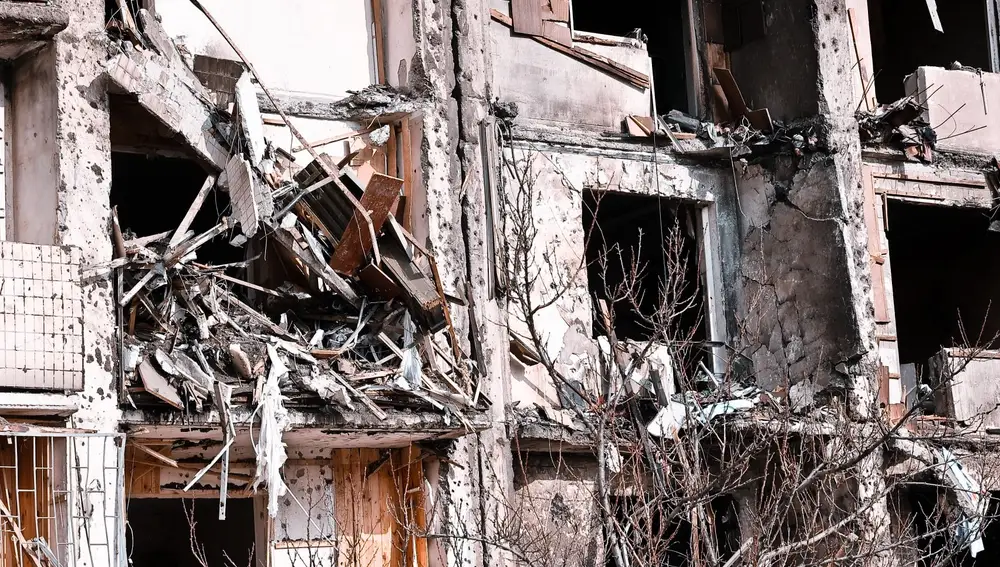 Misil contra un edificio en Kiev