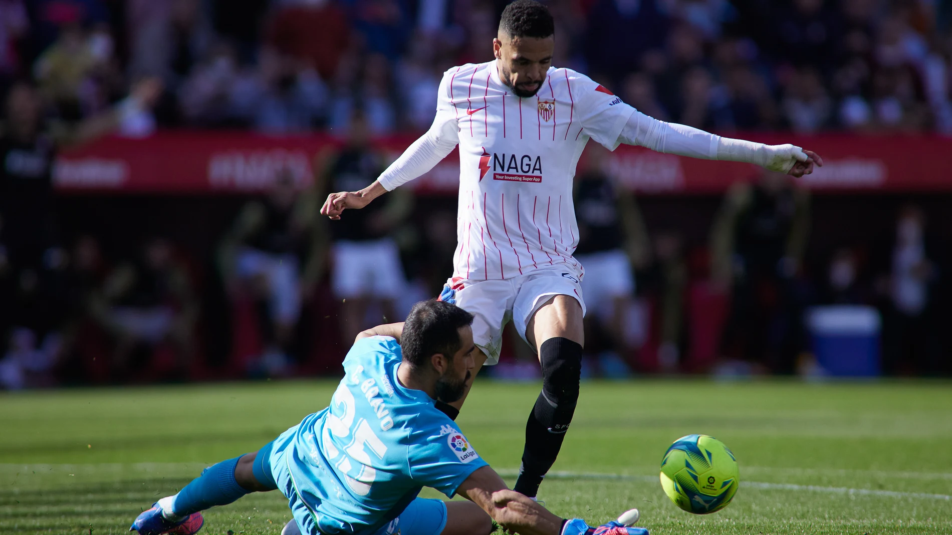 Youssef En-Nesyri con el Sevilla.