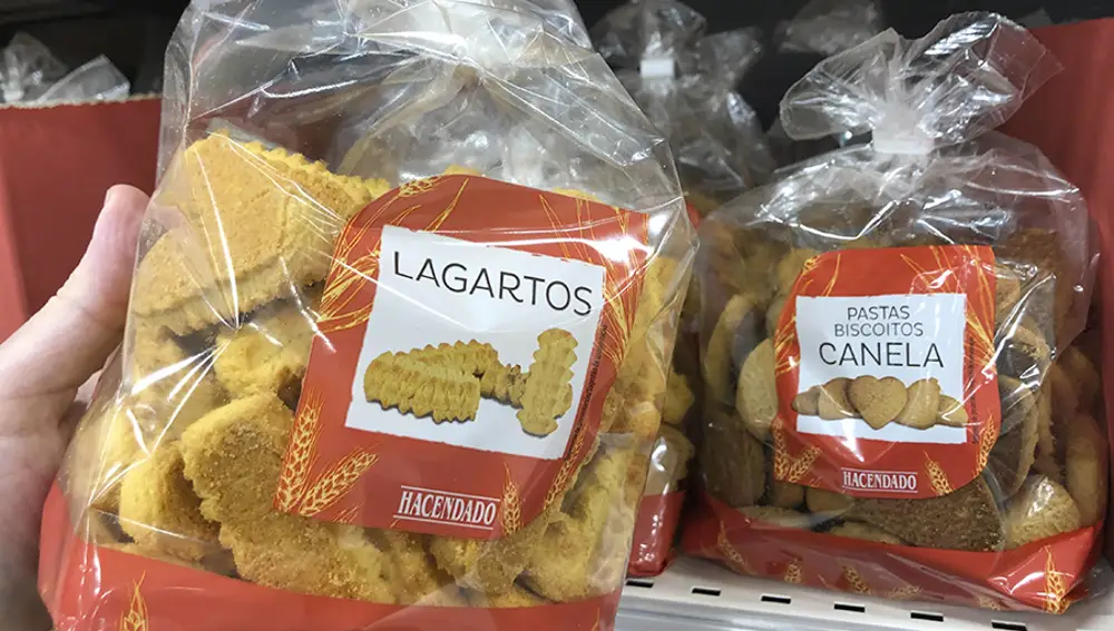 Pastas de Canela y Lagartos al limón en el lineal de Mercadona.