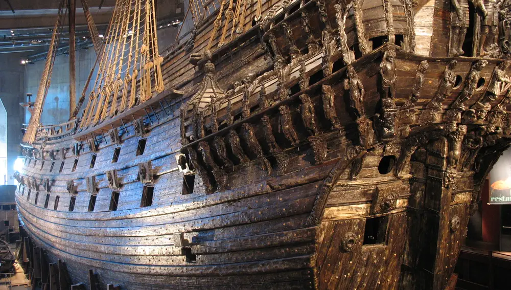 El &quot;Vasa&quot; en el Museo Vasa en Estocolmo, Suecia.