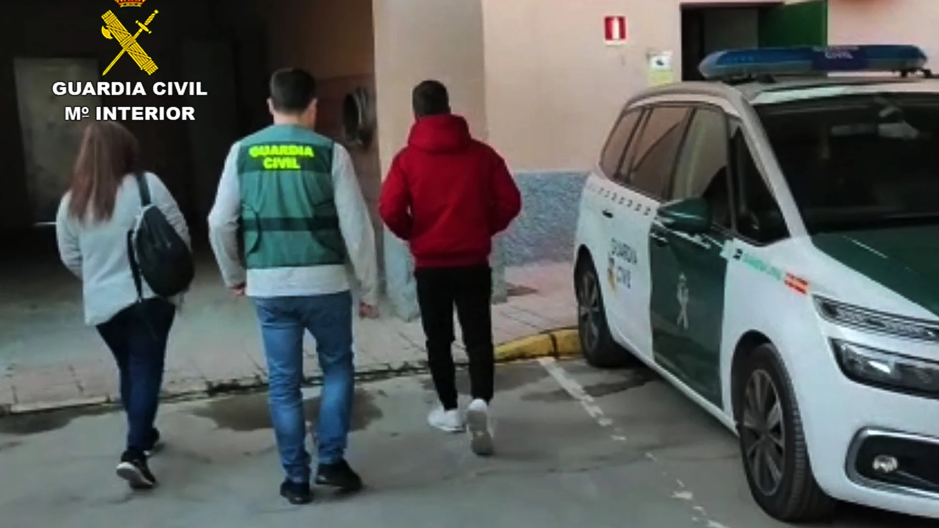 Captaban a sus clientes a través de una plataforma online de anuncios de índole sexual, para después, extorsionarlos bajo amenaza de difundir información personal