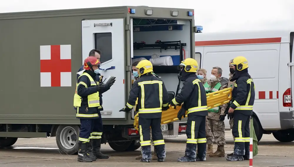 Simulacro de accidente aéreo en la Base de Villanubla