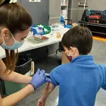 La Comunitat inicia la inoculación de segundas dosis de la vacuna a niños de 5 a 8 años