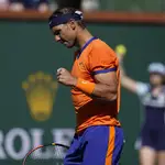 Nadal celebra uno de los puntos en el dramático partido ante Korda