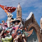 La ciudad de València está ya preparada para comenzar su semana grande de las Fallas