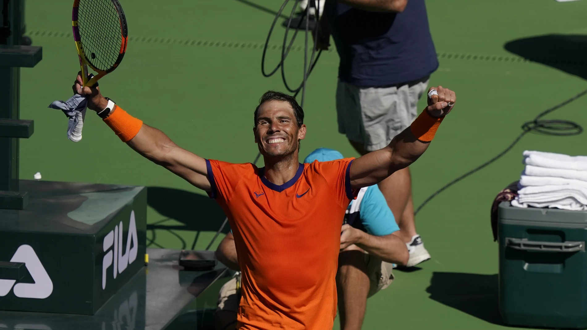Rafael Nadal celebra su triunfo ante Daniel Evans en Indian Wells