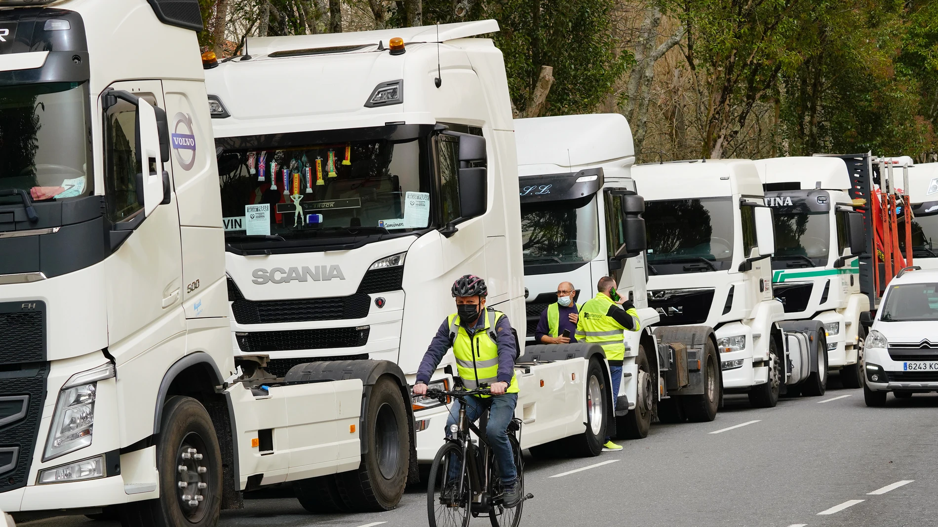 Transportistas participan en el segundo día de huelga indefinida del transporte de mercancías, en el Polígono de O Ceao, a 14 de marzo de 2022, en Lugo