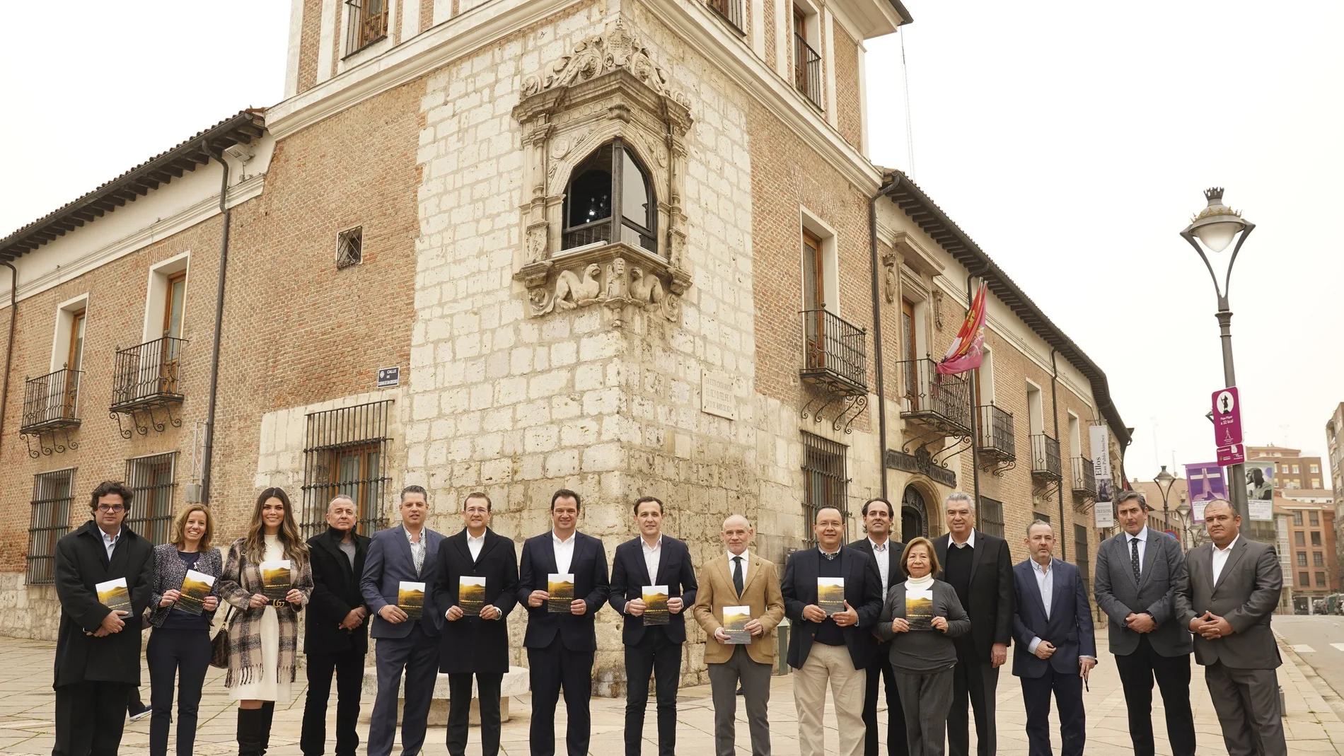 Presentación de la acción de promoción enoturística de la provincia de Valladolid con Aeroméxico y nueve agencias de viaje mexicanas en el Palacio de Pimentel de Valladolid, sede de la Diputación