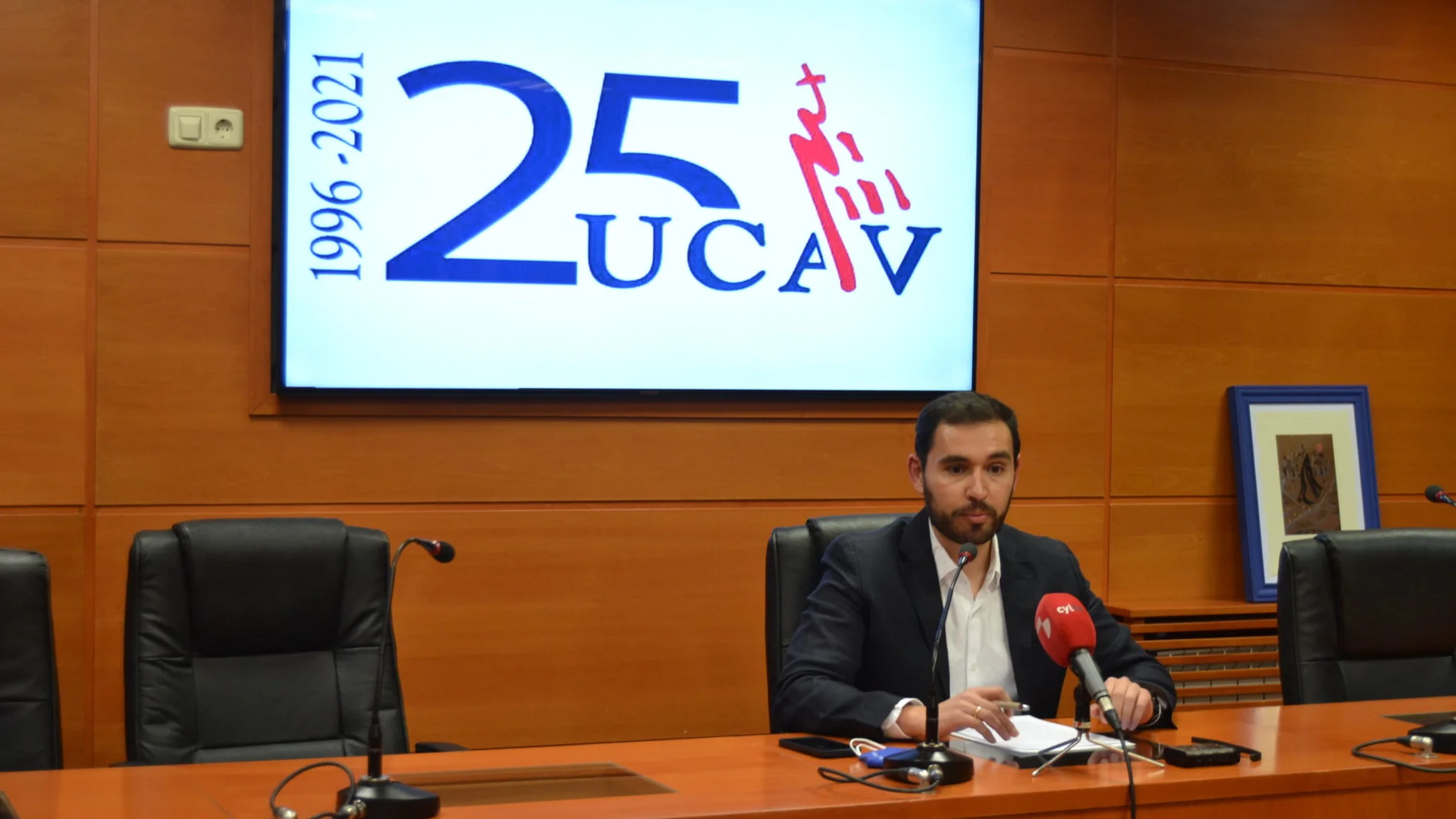 Javier Jorge Vázquez, director del Grupo Dekis de investigación, presenta la jornada