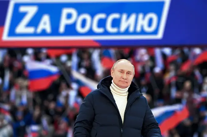 Baño de masas de Putin en Moscú: 200.000 rusos apoyan la “operación militar” contra Ucrania
