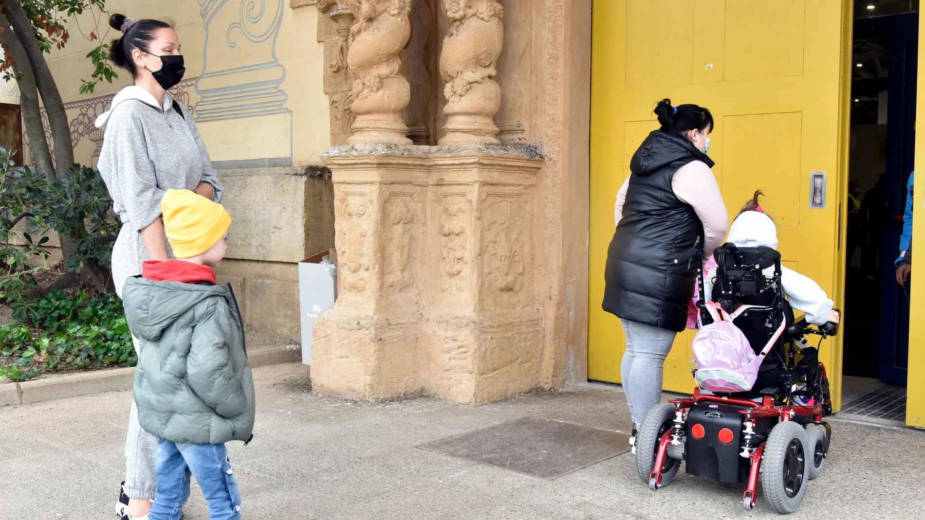 Fira de Barcelona acoge un centro de recepción y atención de refugiados de Ucrania