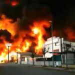 Imágenes del espectacular incendio en Montornès del Vallès