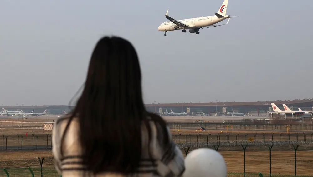 Recuperan una de las cajas negras del avión siniestrado en el sur de China