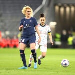 Kheira Hamraoui, en un partido con el PSG en Liga de Campeones contra el Bayern.
