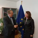 La consejera de Agricultura, Carmen Crespo, en Bruselas con el director general de Agricultura de la Comisión Europea, Wolfgang Burtscher
