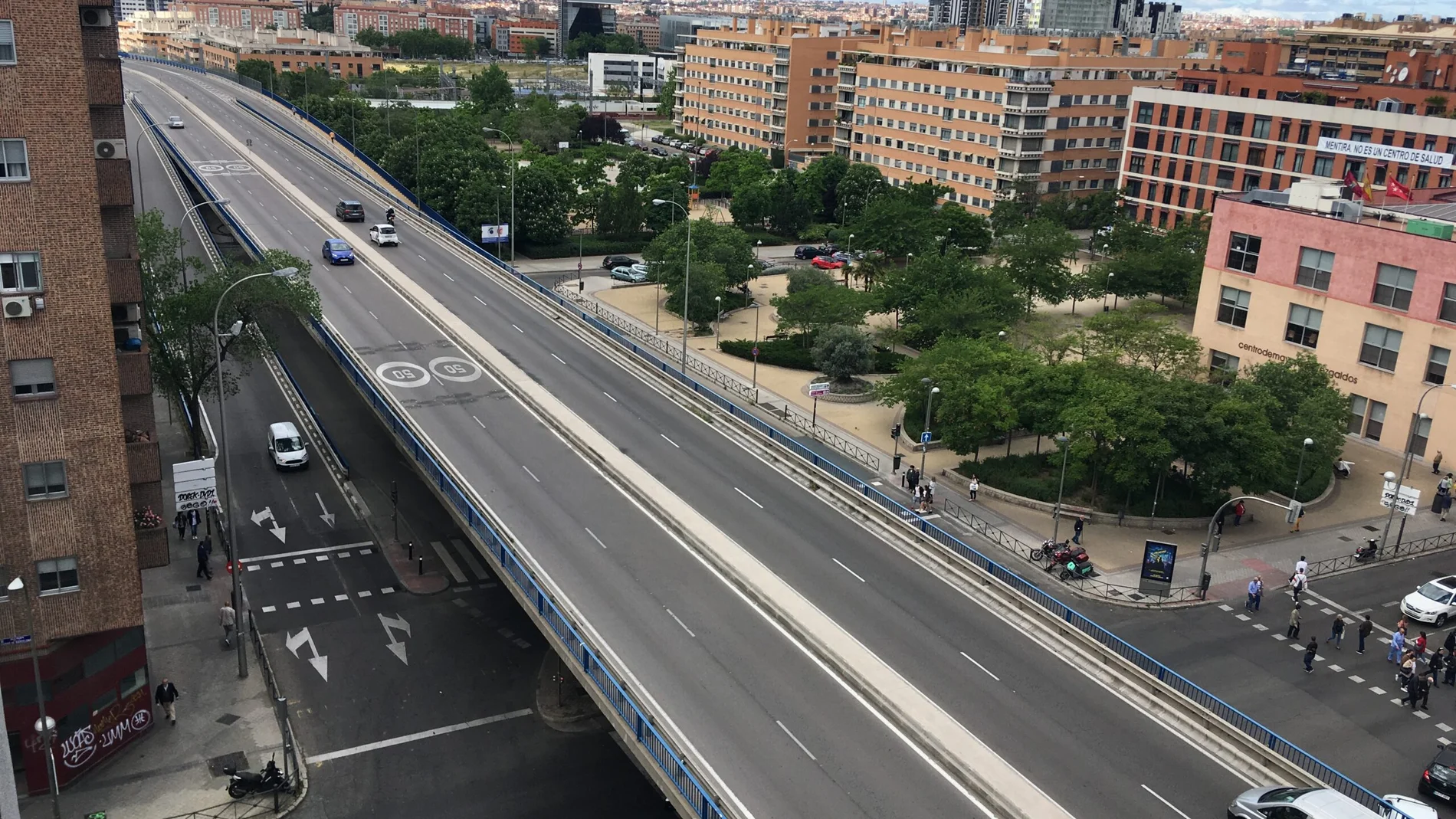 Aspecto actual que presenta el paso elevado de Pedro Bosch