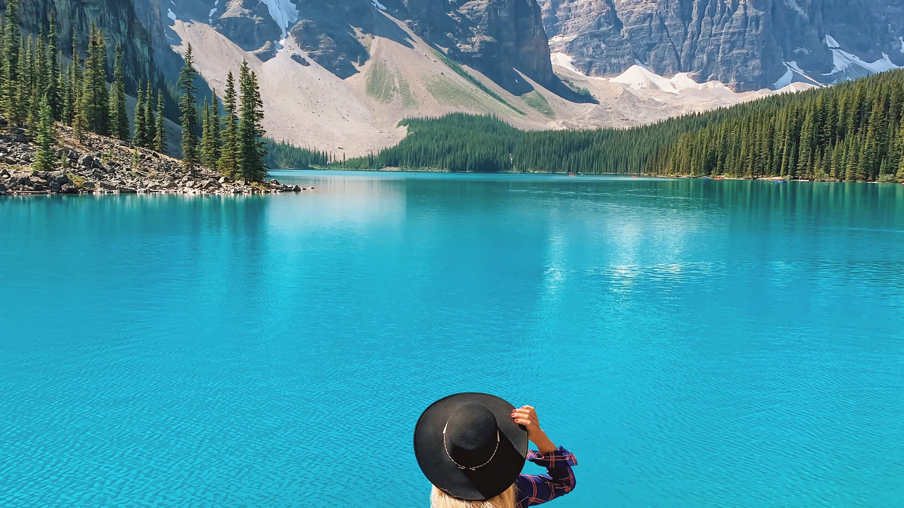 Viajar y la fotografía siempre han formado parte de la vida de Marina Comes. Aquí, en el Lago Moraine, Banff, Canadá