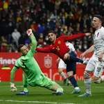  El gol no es para el “9″ en España