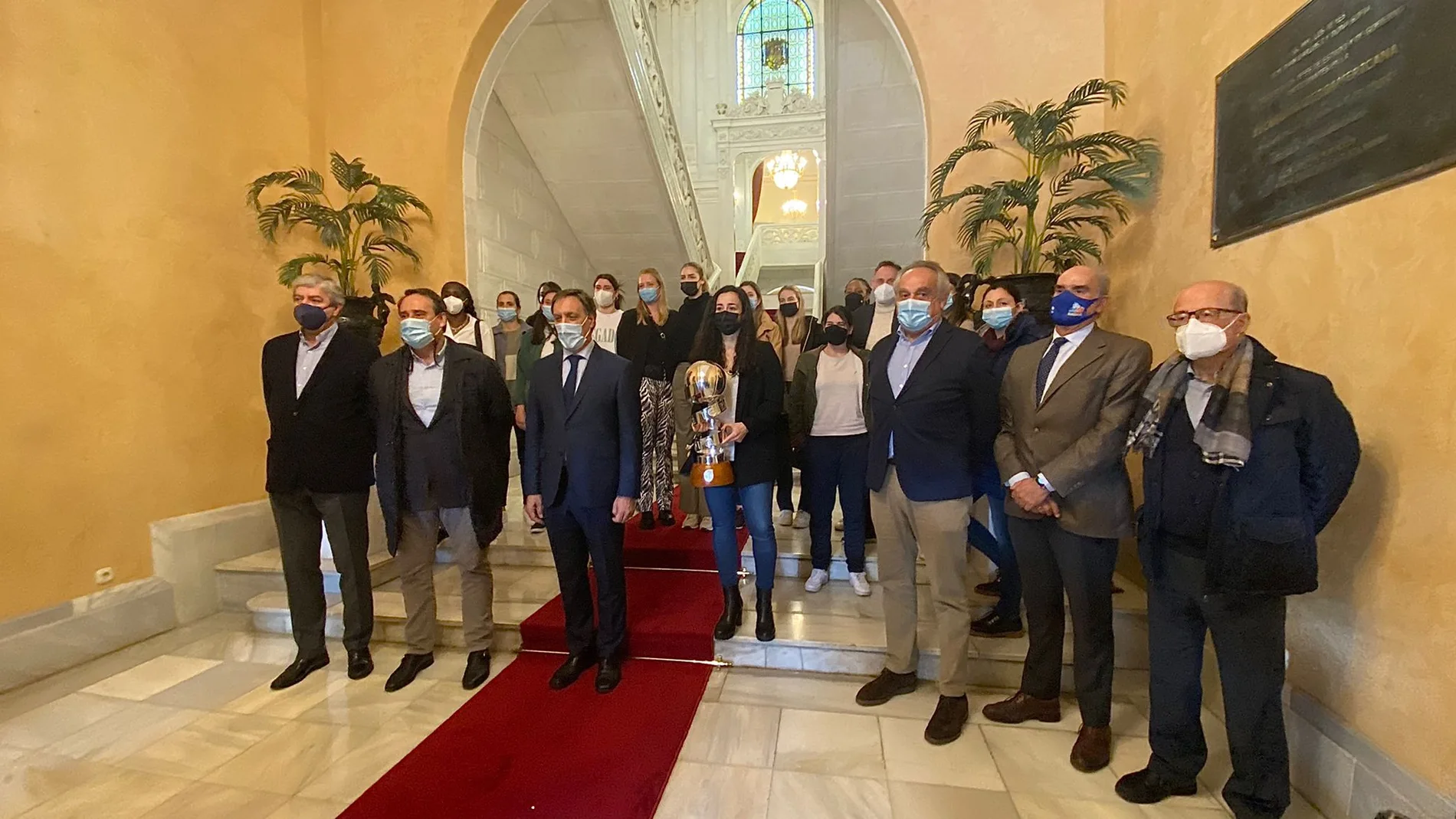 Recepción del Ayuntamiento de Salamanca al Perfumerías Avenida