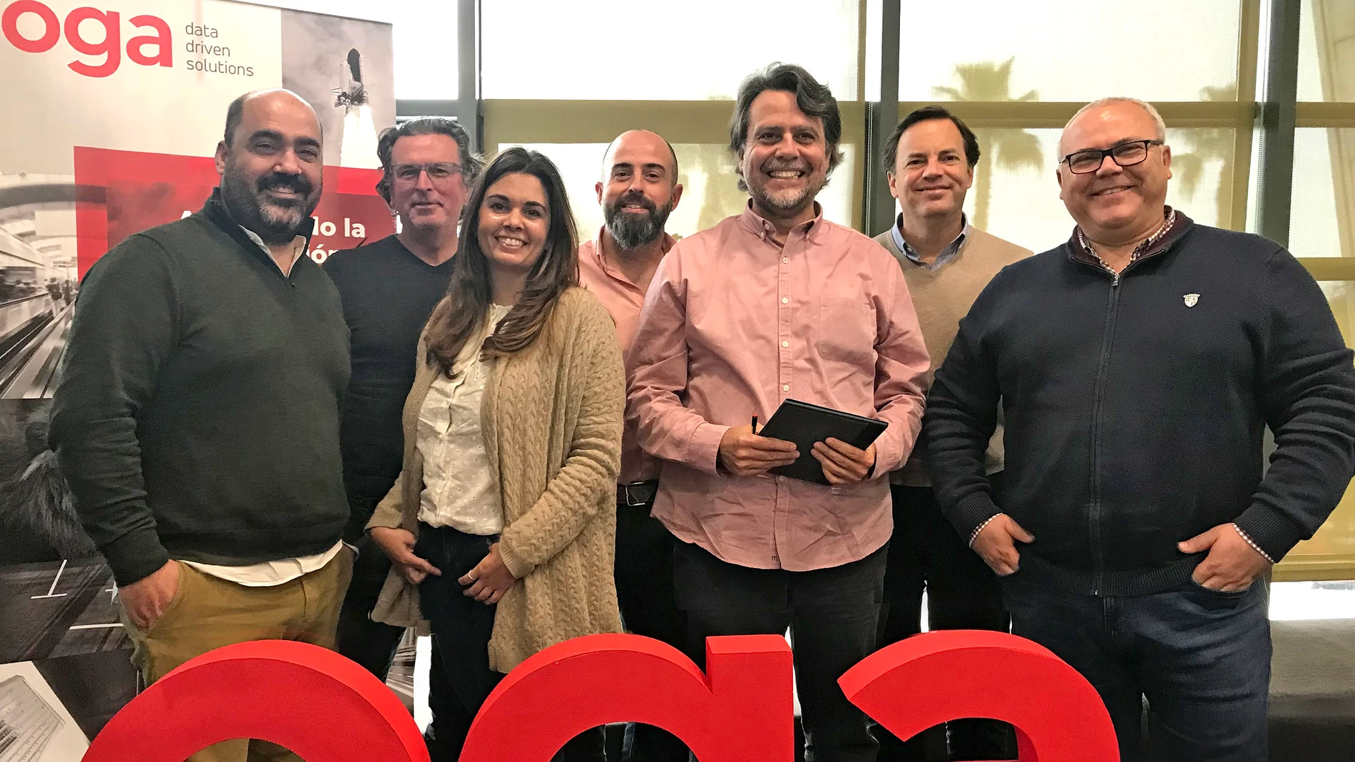 De izquierda a derecha en la imagen, Juan Carlos Rubio (Director), Juan Manuel Pruaño (Senior Data Scientist), Julia Fernández (Controller), José Luis Tovaruela (Business Development), Francisco García (Project Manager), Alfredo García (Senior Optimization Consultant) y Luis Castilla (Project Manager)