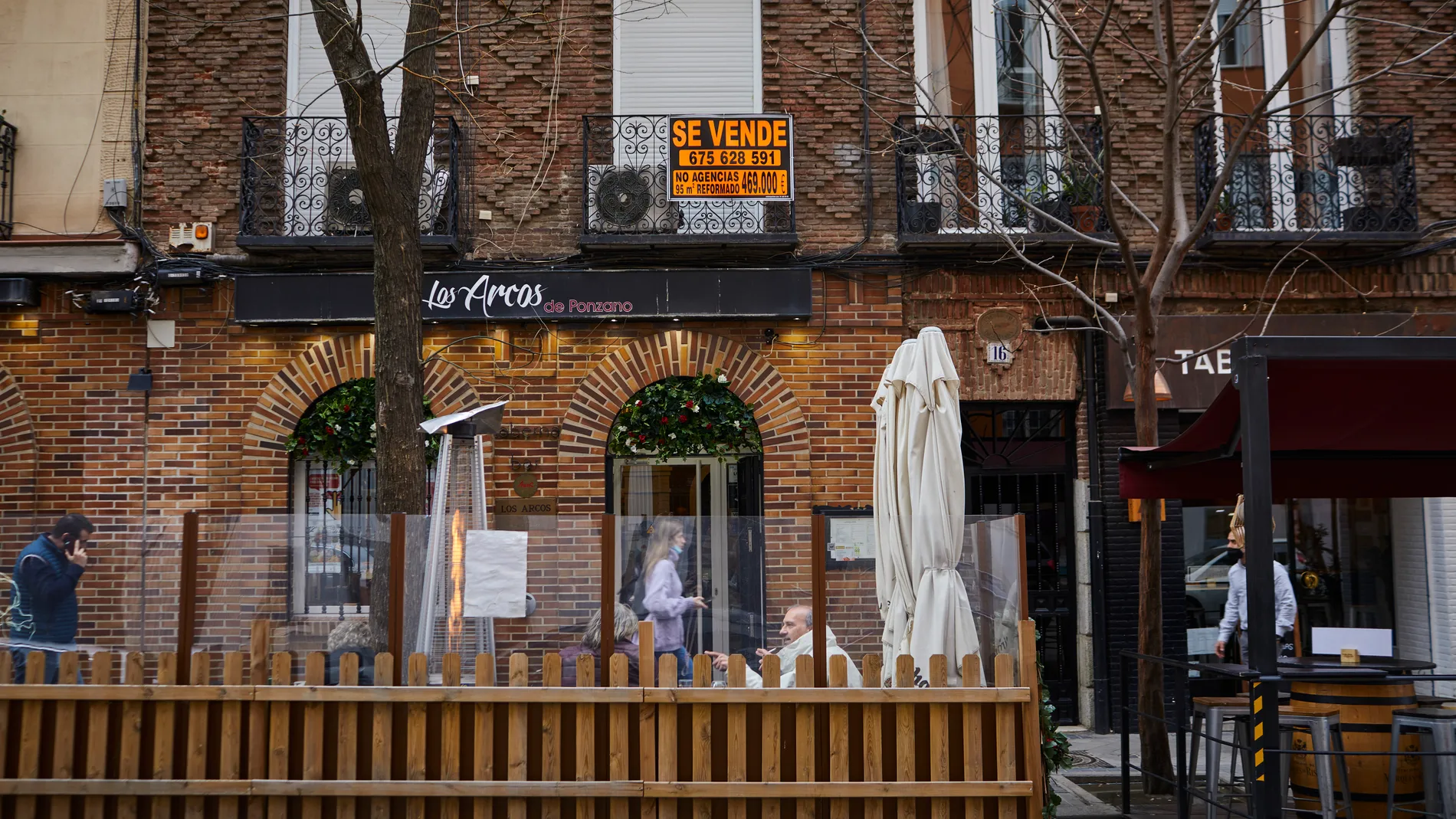 Terrazas de restaurantes en la calle Ponzano de Madrid