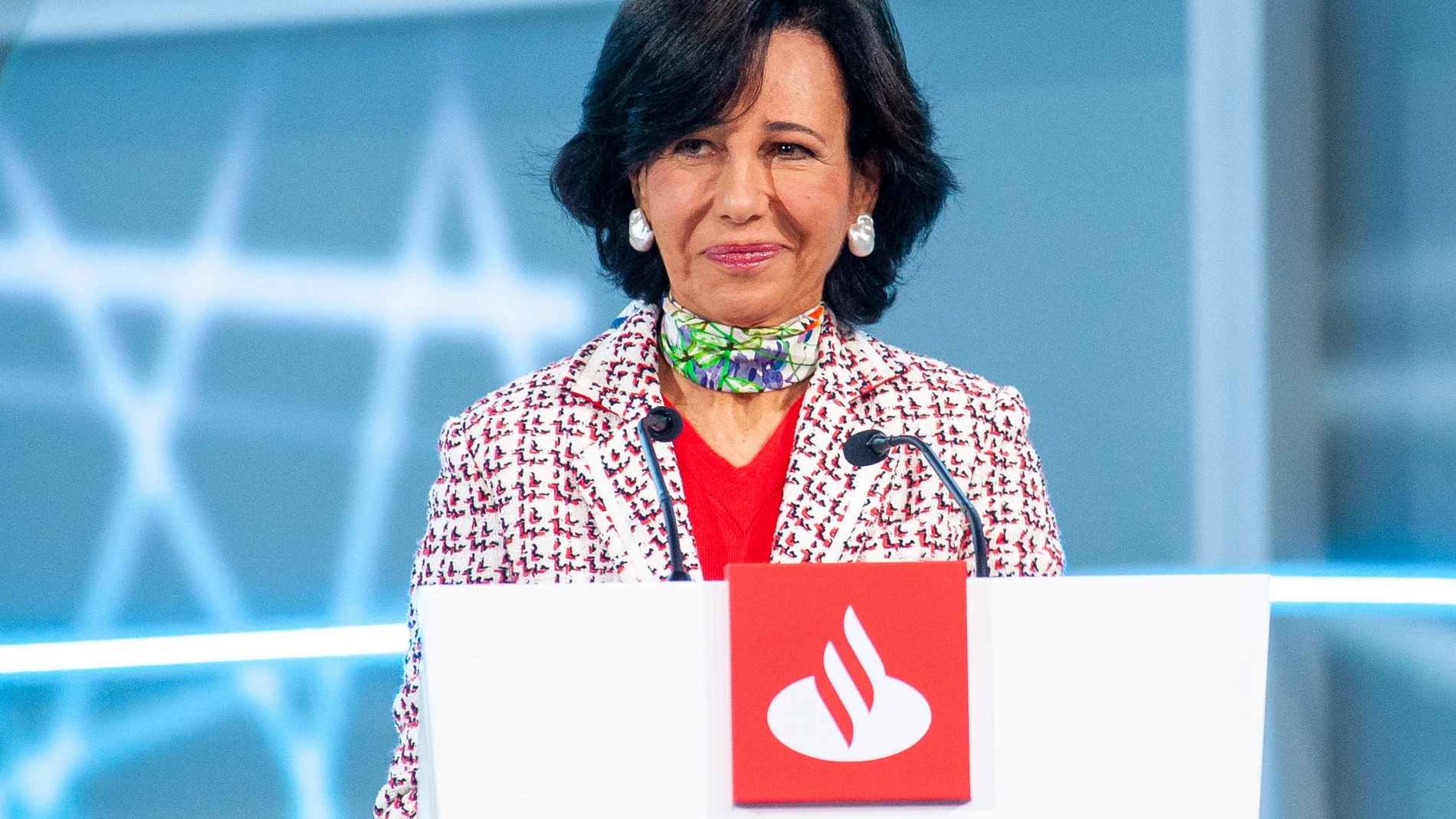 La presidenta del Banco Santander, Ana Botín, ofrece su discurso en la Junta General ordinaria de Accionistas