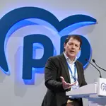 XX Congreso extraordinario del Partido Popular en Sevilla con la intervención de Fernández Mañueco