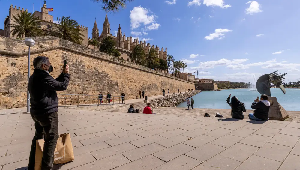 Varios turistas en Palma de Mallorca