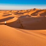 William Atkins narra el reto que se propuso: pisar los misterios de ocho grandes desiertos