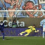 Benzema marca el segundo de penalti en el Celta-Real Madrid