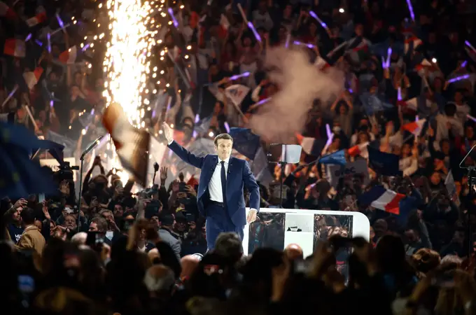 Macron llama a la movilización contra los extremismos