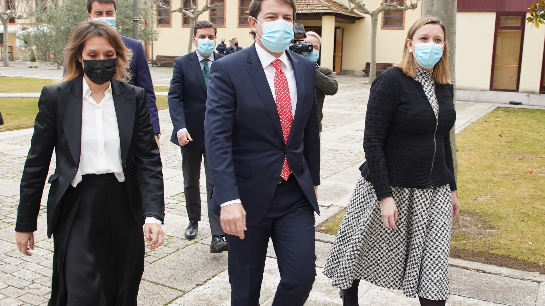 El presidente Alfonso Fernández Mañueco junto a sus consejeros