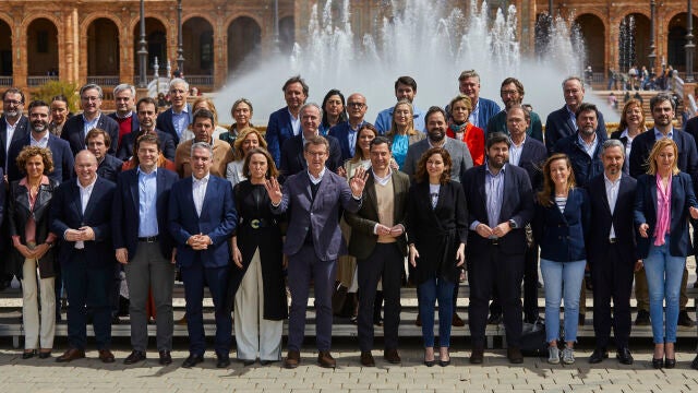 Foto de familia del nuevo PP