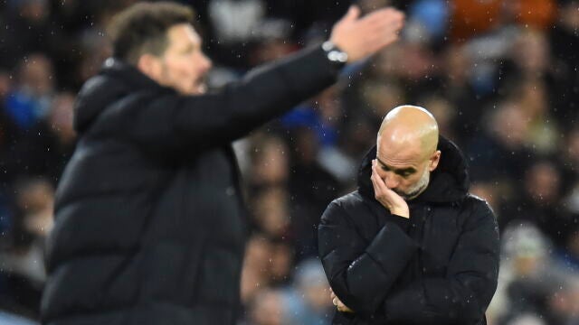 Guardiola y Simeone, durante el Manchester City - Atlético de Madrid de la Champions