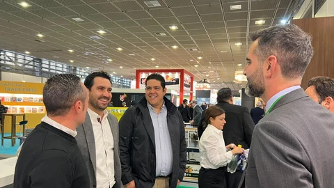 El alcalde de Almería, Ramón Fernández-Pacheco, en Fruit Logística. AYUNTAMIENTO DE ALMERÍA