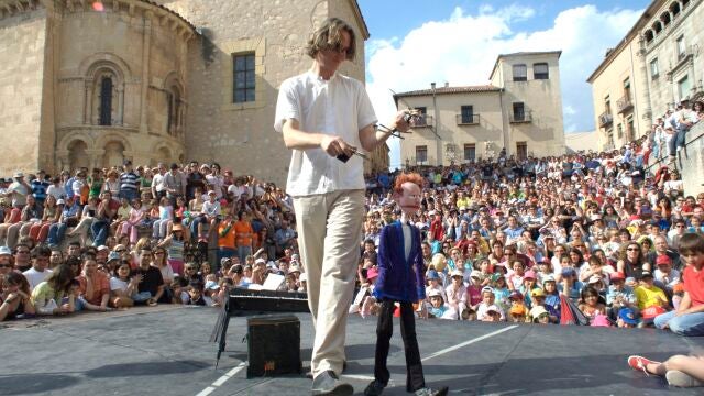 Imagen de archivo de ediciones anteriores de Titirimundi en Segovia. TITIRIMUNDI. 06/04/2022