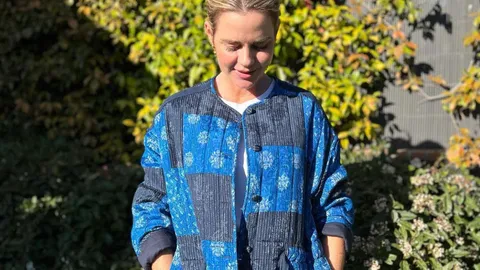 Amelia Bono con chaqueta de Zara.