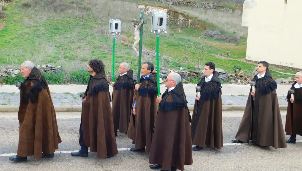 Procesión del Jueves Santo en el que la capa es la protagonista