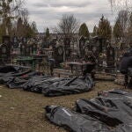 Tras la masacre de Bucha, donde más de 400 cadáveres de civiles fueron encontrados entra las calles de la localidad cercana a Kiev, el presidente ruso y las autoridades del país fueron acusados de “criminales de guerra”,